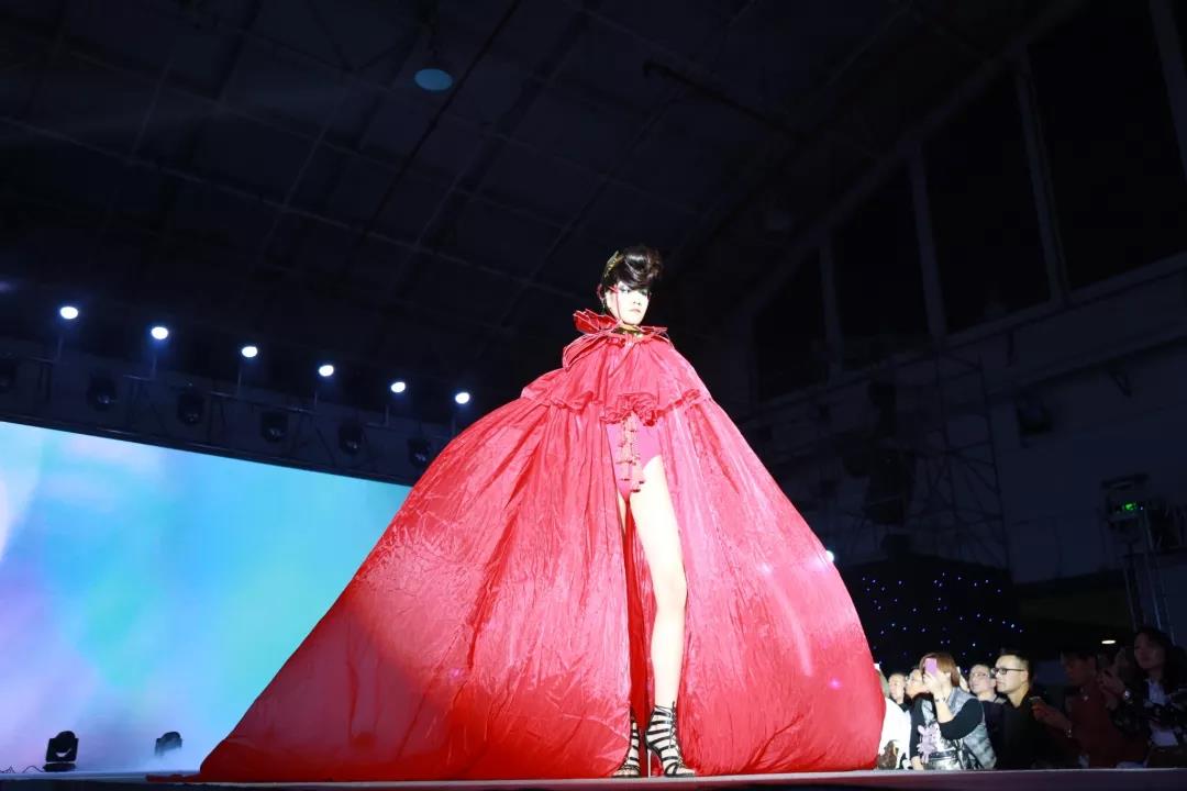 【美业新时代•匠人新征程】第十七届上海国际美发美容节盛大开启！