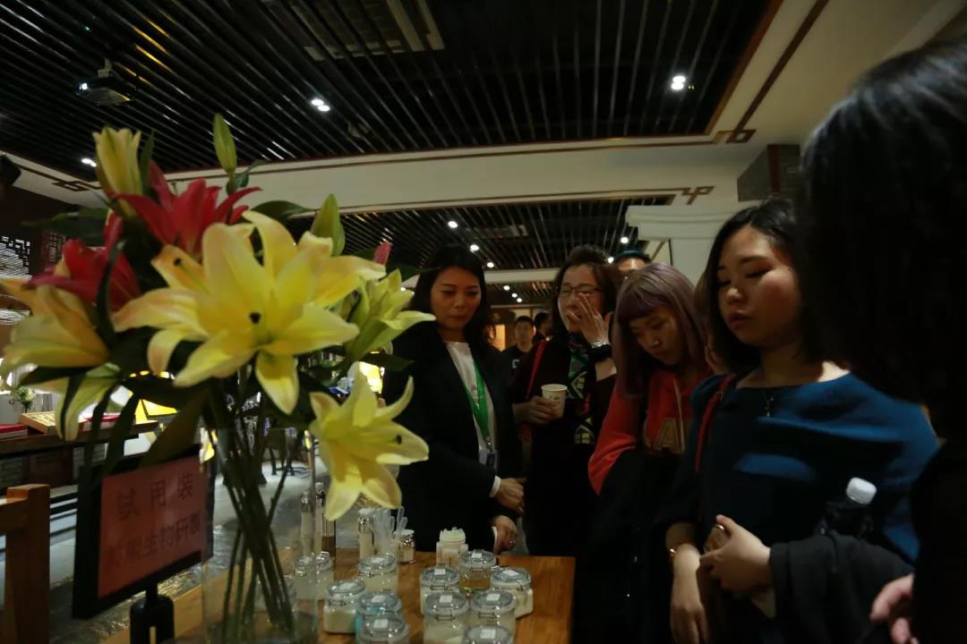 热烈欢迎|高雄市理烫发美容职业工会理事长携团莅临参观美熙生物，共鉴实力！