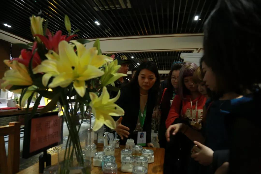 热烈欢迎|高雄市理烫发美容职业工会理事长携团莅临参观美熙生物，共鉴实力！