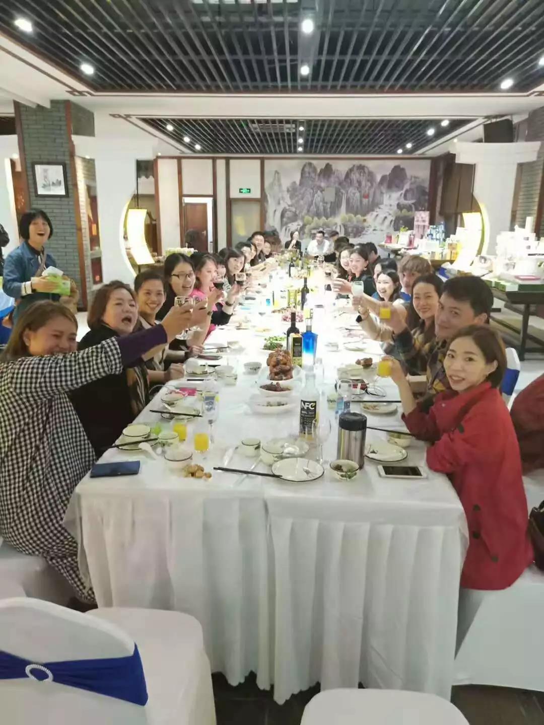 热烈欢迎|高雄市理烫发美容职业工会理事长携团莅临参观美熙生物，共鉴实力！
