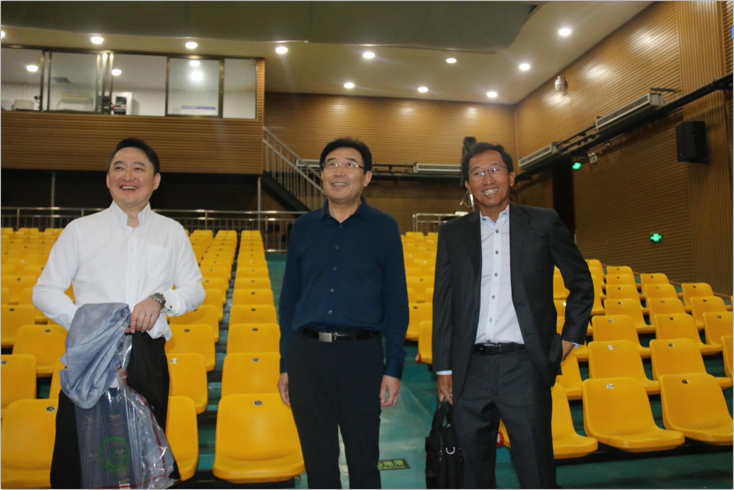 澳大利亞邦德大學代表團訪問北京演藝專修學院 澳大利亞邦德大學代表團訪問北京演藝專修學院