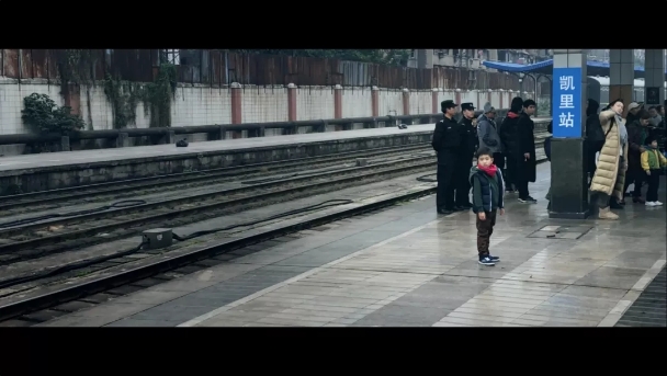 《地球最后的夜晚》虽然口碑不好,但导演镜头下偏爱的这座小城却火遍了大江南北 《地球最后的夜晚》虽然口碑不好,但导演镜头下偏爱的这座小城却火遍了大江南北