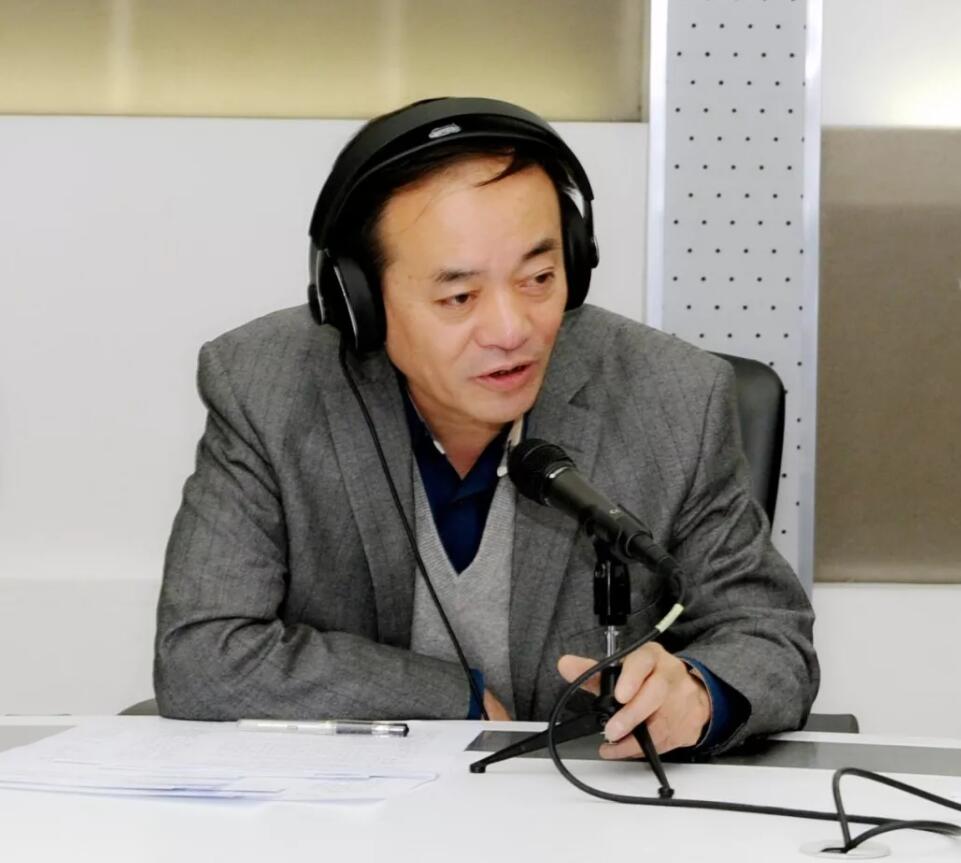 贾文雅厅长带队参加“阳光热线”节目 冀华所邹德凤律师为听众解答法律难题 贾文雅厅长带队参加“阳光热线”节目 冀华所邹德凤律师为听众解答法律难题