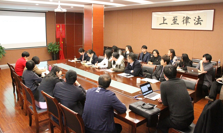 马明杰律师讲授 “诉讼经验 非诉运用 控制风险 创造效益” 马明杰律师讲授 “诉讼经验 非诉运用 控制风险 创造效益”