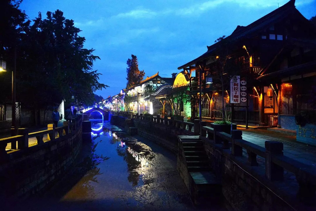 2018年终锦鲤!川藏铁路成雅段正式开通啦,西藏还会远吗? 2018年终锦鲤!川藏铁路成雅段正式开通啦,西藏还会远吗?