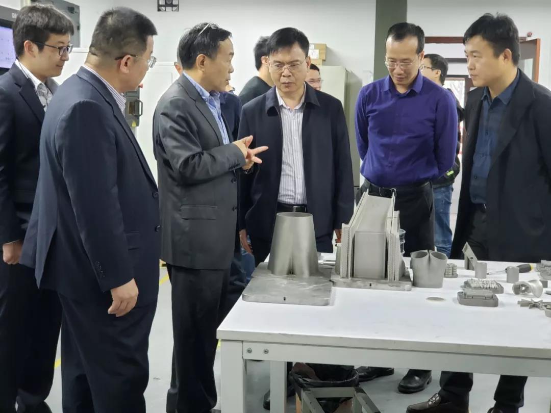 广州市工信委张晓波主任莅临广州雷佳增材科技有限公司参观考察 广州市工信委张晓波主任莅临广州雷佳增材科技有限公司参观考察
