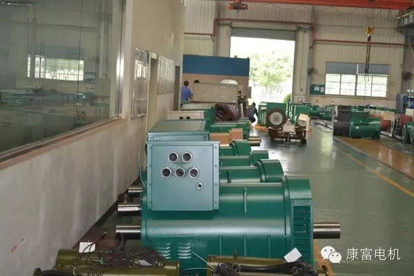 公司又一批大功率高效励磁六极船用双轴伸发电机成功试车 公司又一批大功率高效励磁六极船用双轴伸发电机成功试车