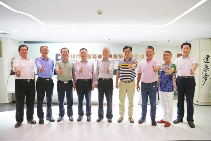 廣東省客家商會輪值會長交接儀式在建藝集團成功舉行——劉海云董事長接棒第二期輪值會長 廣東省客家商會輪值會長交接儀式在建藝集團成功舉行——劉海云董事長接棒第二期輪值會長