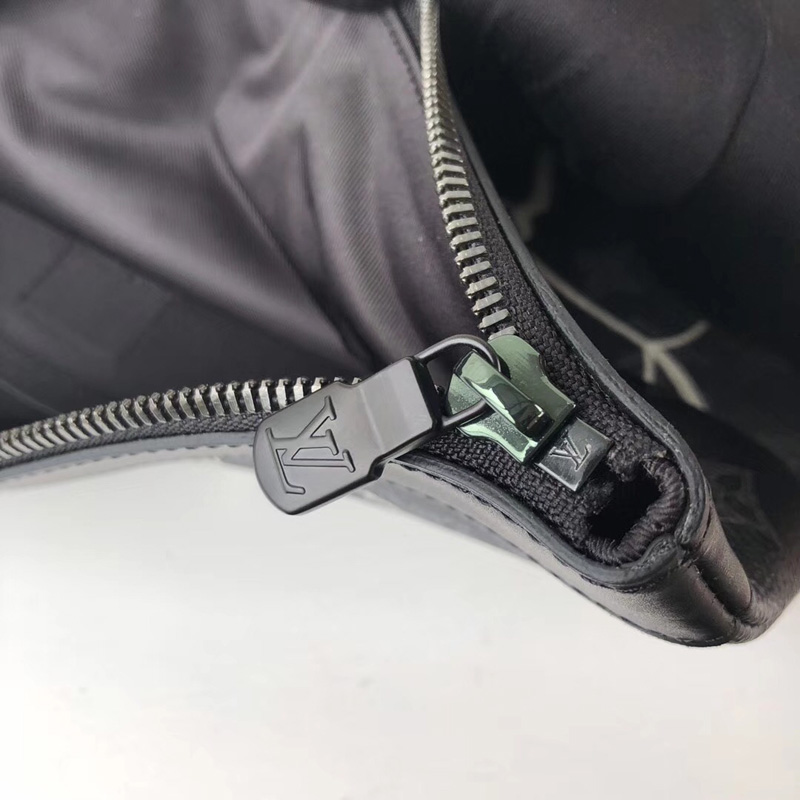 M Lv Pochette Apollo 手袋lv男包lv吉祥物太阳花系列lv手包 高仿包包 广州市白云区三元里米尚木夕皮具店 M Lv Pochette Apollo 手袋lv男包lv吉祥物太阳花系列lv手包 高仿包包 广州市白云区三元里米尚木夕皮具店