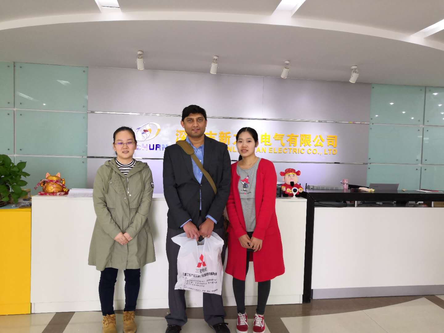 Clients from USA visit our Lichuan production line 