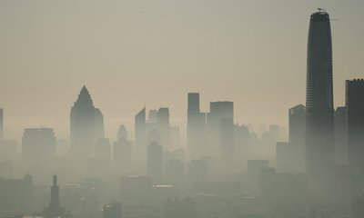 雾霾天室内和室外空气到底差多少，对于室内空气进行净化处理到底有没有必要？