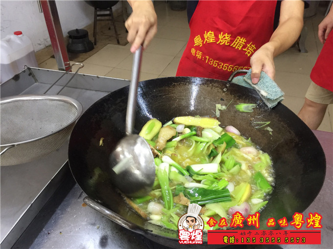 2018.7.10四川卤水制作 麻辣鸭脖子培训 红油猪耳培训