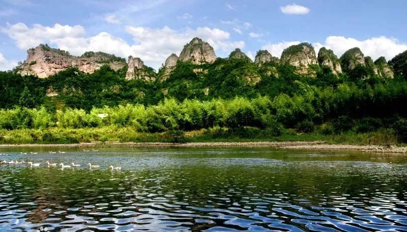 赵丽颖冯绍峰新剧取景地,竟是一个隐世千年的江南小城 赵丽颖冯绍峰新剧取景地,竟是一个隐世千年的江南小城