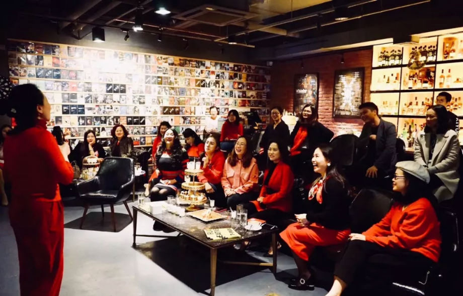 新媒体 · 新世界 | 深圳市女企业家商会2019年首次创业思享会走进微波新媒体