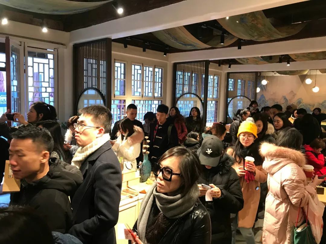 “康熙最爱巧克力”火爆全网,朕请你来角楼喝咖啡! “康熙最爱巧克力”火爆全网,朕请你来角楼喝咖啡!