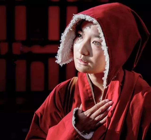 她们有常人所不能及的勇气,甘愿清贫一生,只为叩响“超然世界”之门 她们有常人所不能及的勇气,甘愿清贫一生,只为叩响“超然世界”之门