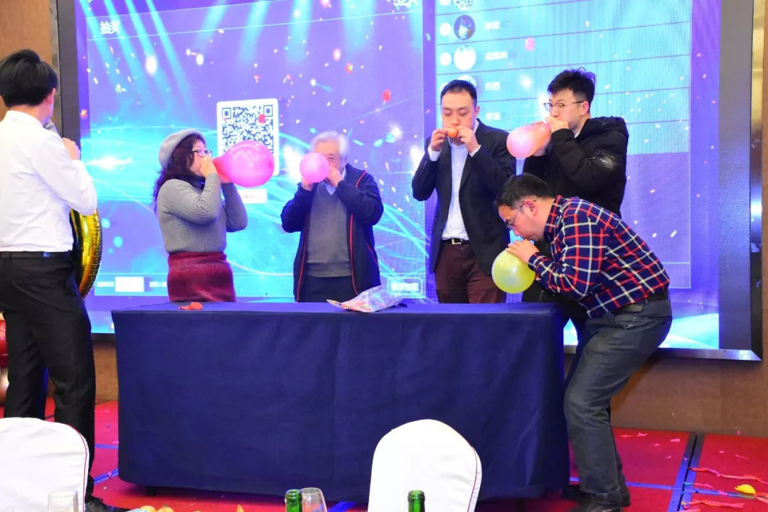 成都智慧全域“智慧携手,筑梦远航”迎新年会隆重举行,2019年将再次扬帆起航! 成都智慧全域“智慧携手,筑梦远航”迎新年会隆重举行,2019年将再次扬帆起航!