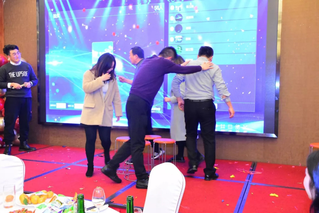成都智慧全域“智慧携手,筑梦远航”迎新年会隆重举行,2019年将再次扬帆起航! 成都智慧全域“智慧携手,筑梦远航”迎新年会隆重举行,2019年将再次扬帆起航!