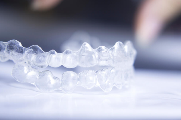 VINCISMILE INVISIBLE ALIGNERS VINCISMILE INVISIBLE ALIGNERS