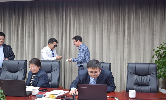 韩国现代钢铁公司领导莅临华电考察