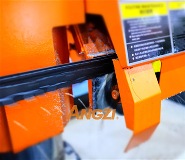 Analysis of the Working Principle of Band Sawing Machine