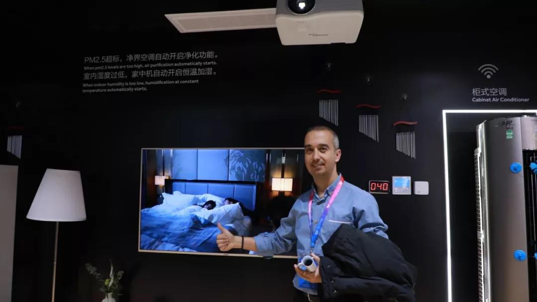 直击AWE:海尔中央空调的“粉丝”遍布5大洲 直击AWE:海尔中央空调的“粉丝”遍布5大洲