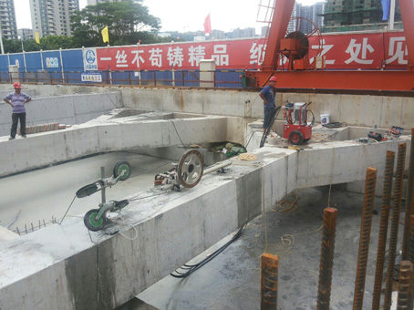 武汉地铁四号线王家湾站地铁基坑支撑梁切割 武汉地铁四号线王家湾站地铁基坑支撑梁切割