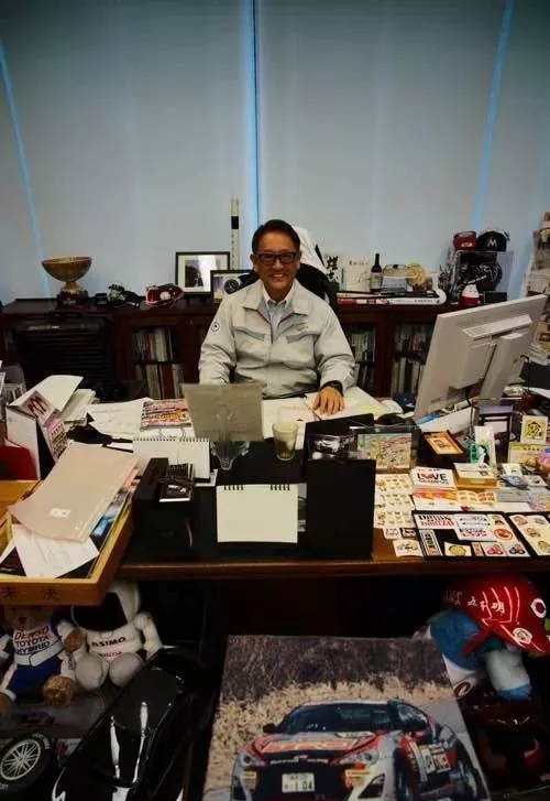 【精益百科】都说丰田章男的办公室5S做得很凌乱?这次终于说清楚了! 【精益百科】都说丰田章男的办公室5S做得很凌乱?这次终于说清楚了!