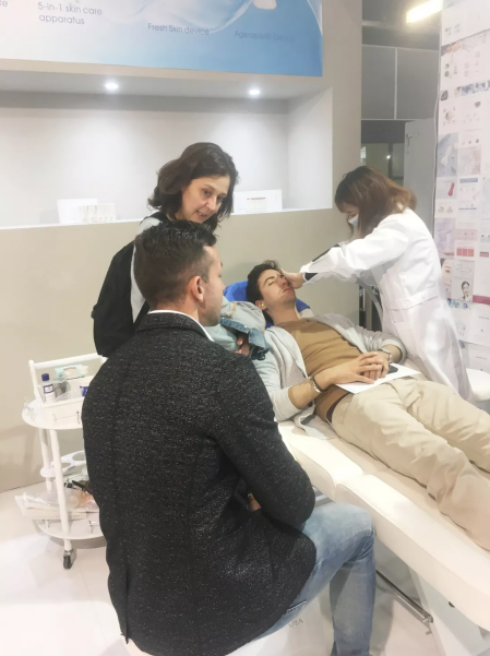 聚焦国际美容展丨BOB体育官网APP下载生物旗下西安伊蔓蒂电子科技有限公司实力绽放意大利博洛尼亚 国际美容展 聚焦国际美容展丨BOB体育官网APP下载生物旗下西安伊蔓蒂电子科技有限公司实力绽放意大利博洛尼亚 国际美容展