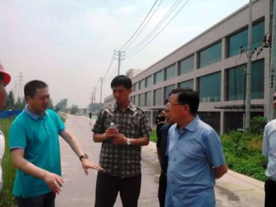 中原区区委书记王万鹏视察大中原亚博体彩官网扬尘治理工作 中原区区委书记王万鹏视察大中原亚博体彩官网扬尘治理工作