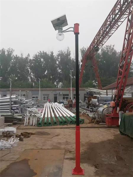 Solar Garden Light in Malysia