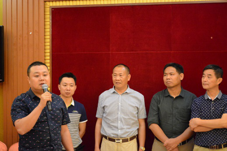湖南粤港光电科技有限公司首次高管扩大会议及工程部表彰大会