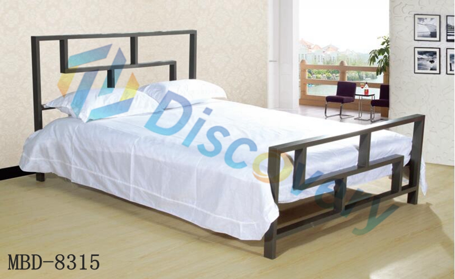 METAL BED