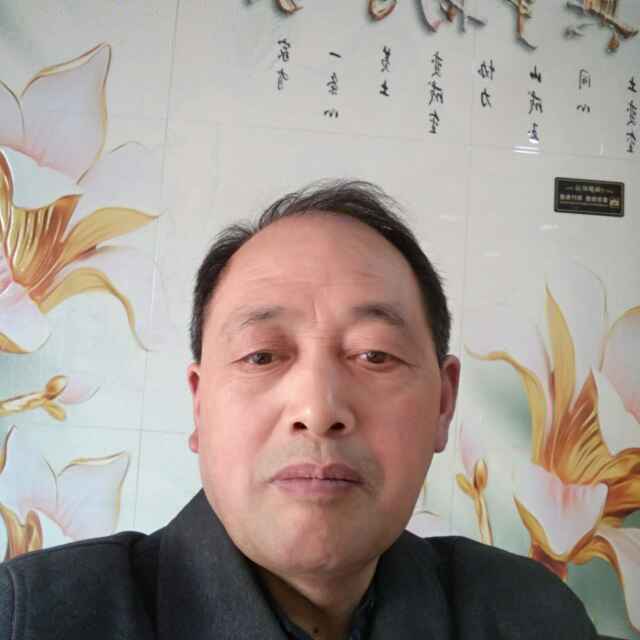 木工工长刘厚明 木工工长刘厚明