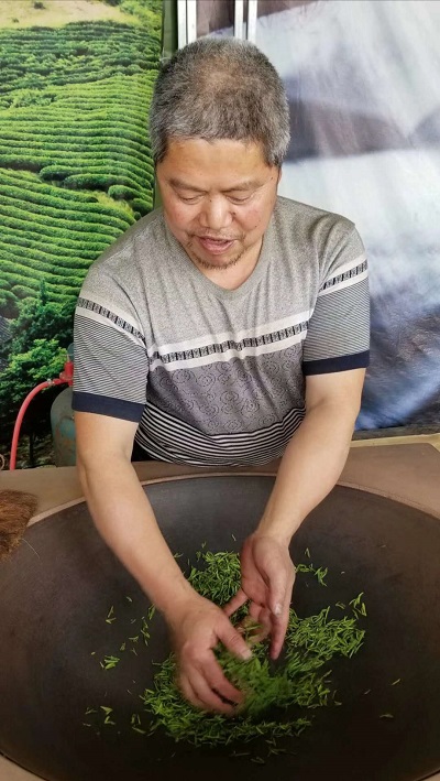 扬子江中水 蒙山顶上茶