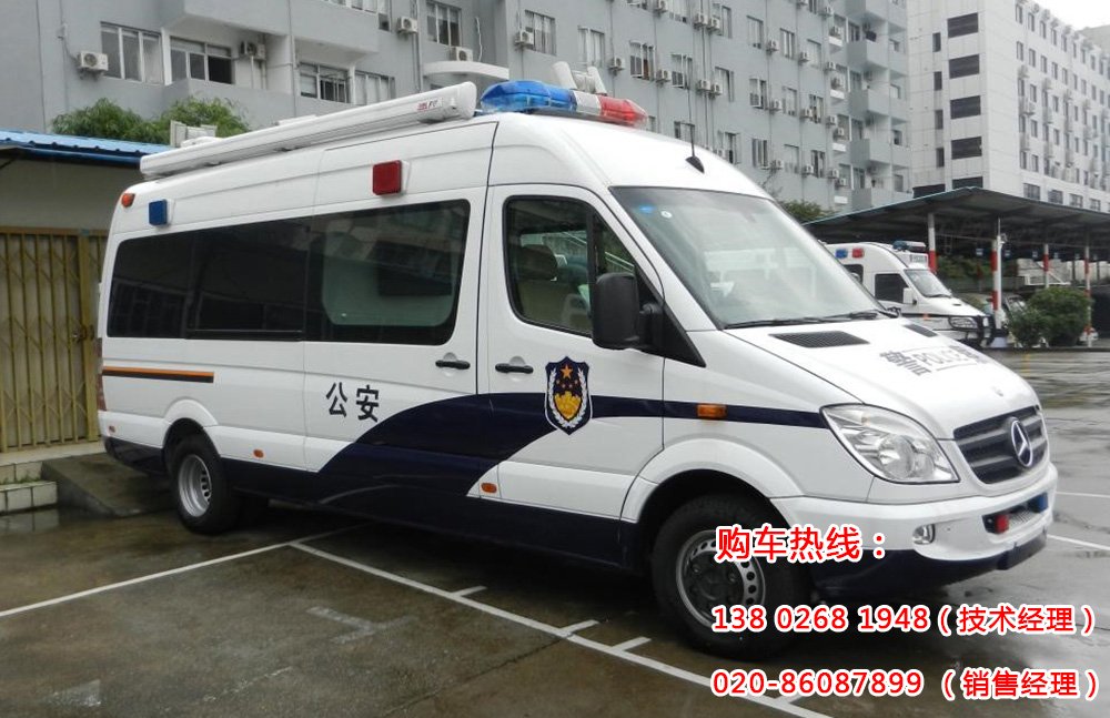 奔驰凌特动中通指挥车 奔驰凌特动中通指挥车