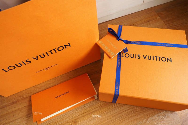 正品开箱M52294 LV Boite Chapeau 手袋 超可爱LV圆饼包,LV必买包款! 正品开箱M52294 LV Boite Chapeau 手袋 超可爱LV圆饼包,LV必买包款!