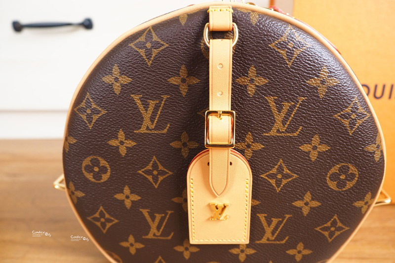 正品开箱M52294 LV Boite Chapeau 手袋 超可爱LV圆饼包,LV必买包款! 正品开箱M52294 LV Boite Chapeau 手袋 超可爱LV圆饼包,LV必买包款!