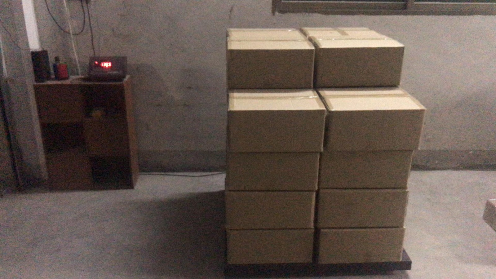 深圳空运五金配件到太原当天运当天到