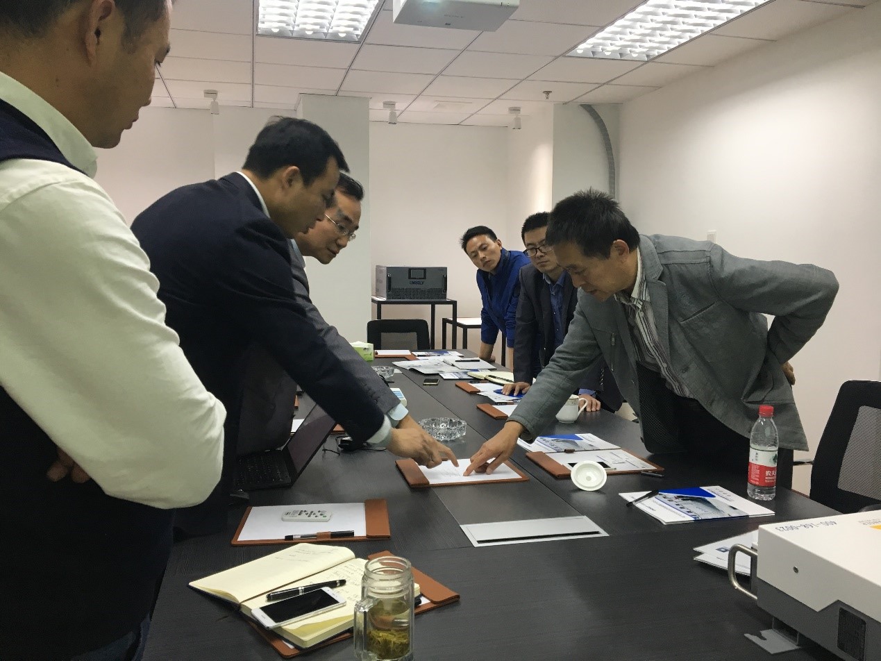 中国石化集团首席电气专家秦文杰一行莅临英瑞来指导 中国石化集团首席电气专家秦文杰一行莅临英瑞来指导