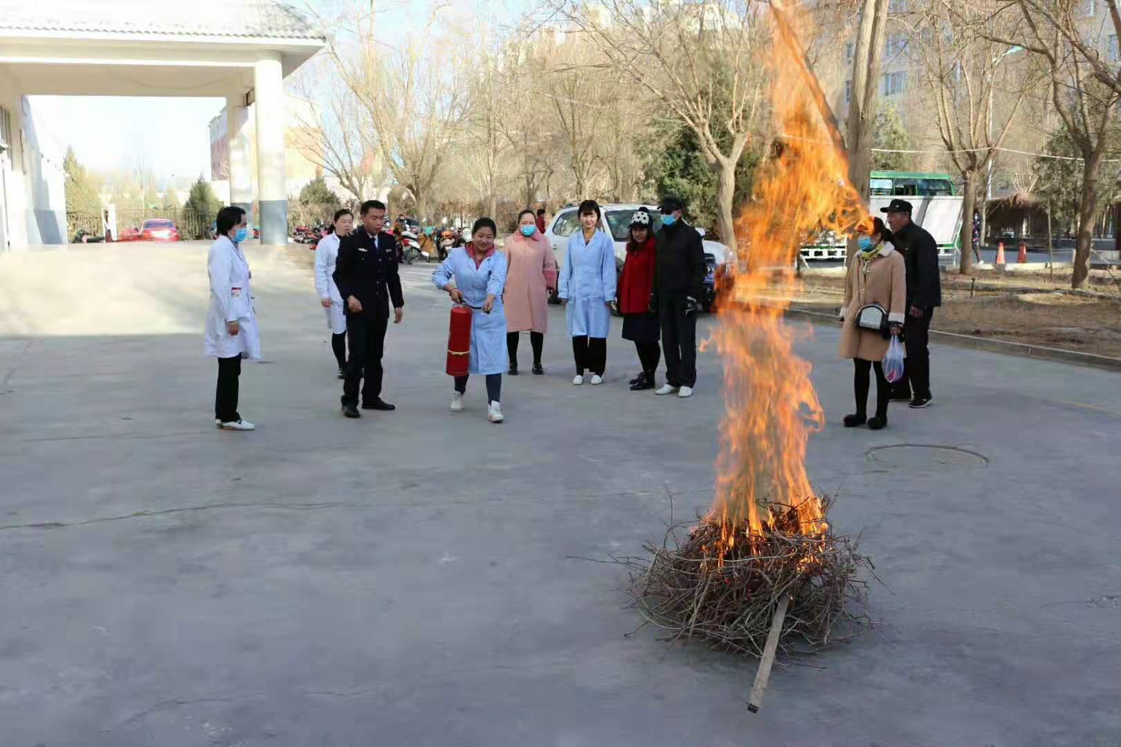 敦煌市妇幼保健站开展消防培训及应急演习活动