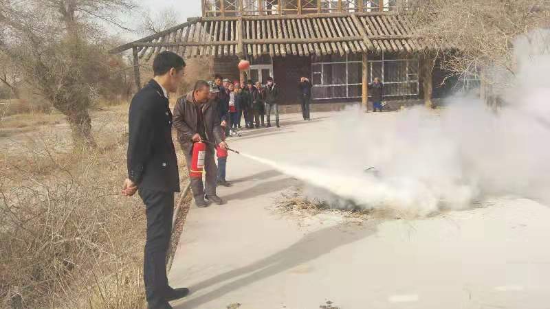 新疆喀什地区巴楚县红海旅游景区开展消防培训