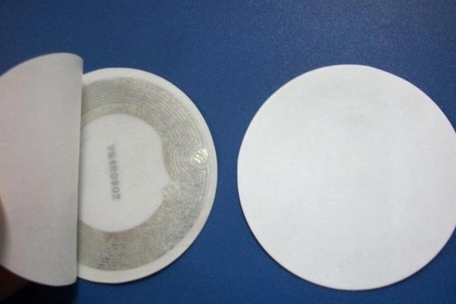 RFID衣服洗涤标签助力智慧洗涤使用