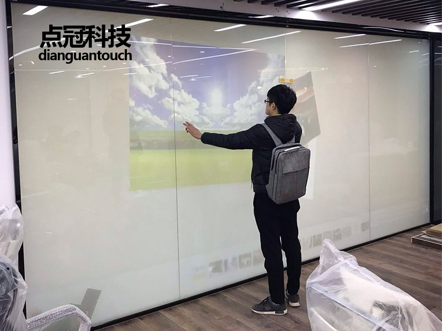 正面投影大尺寸触摸互动 正面投影大尺寸触摸互动