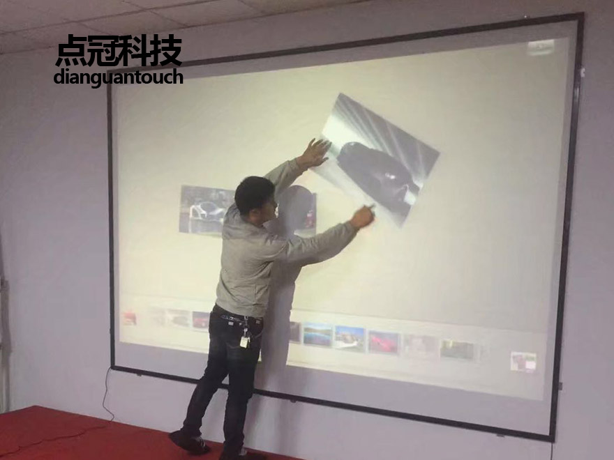 正面投影大尺寸触摸互动 正面投影大尺寸触摸互动