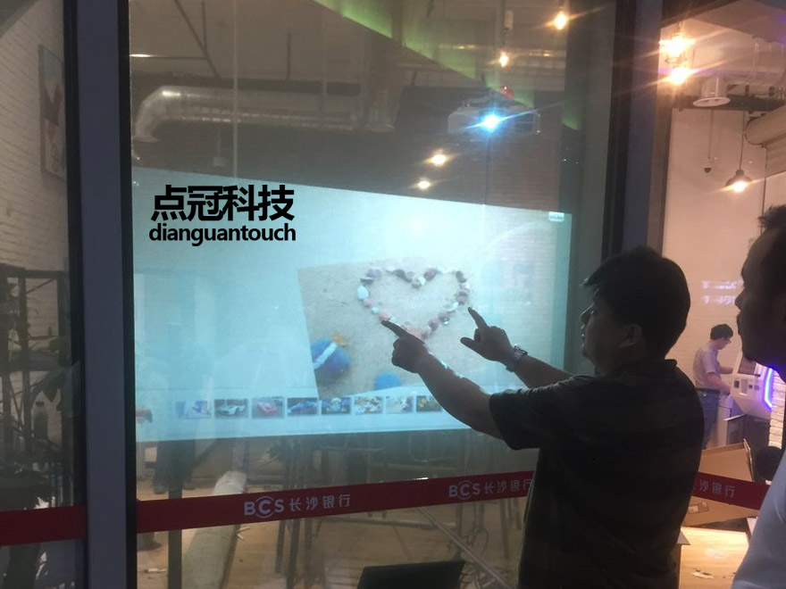 调光玻璃触摸互动展示 调光玻璃触摸互动展示