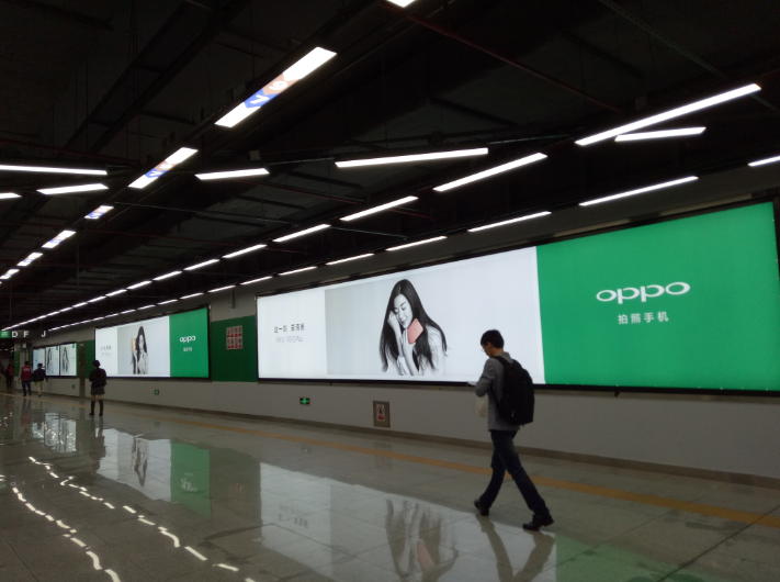 深圳地铁广告为何受商家青睐