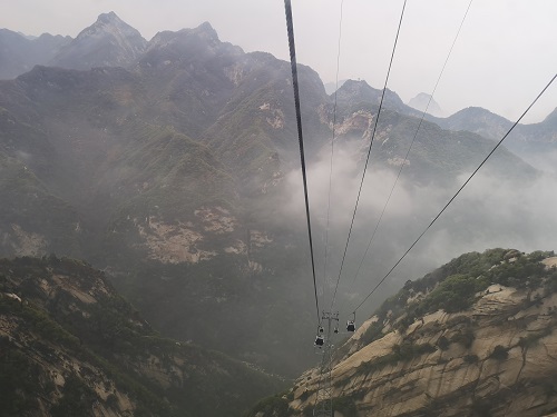 奇险天下第一山——华山