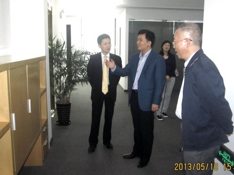 普陀区王鹏副区长莅临上海普世律师事务所视察指导 普陀区王鹏副区长莅临上海普世律师事务所视察指导