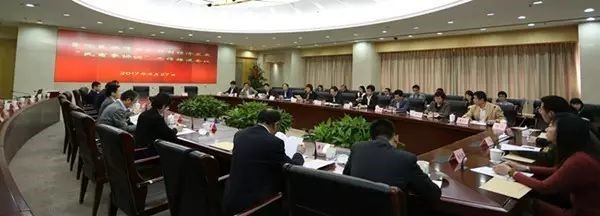 胡贤德律师参加普陀区保障非公有制经济发展“民商事协调”工作推进会议 胡贤德律师参加普陀区保障非公有制经济发展“民商事协调”工作推进会议